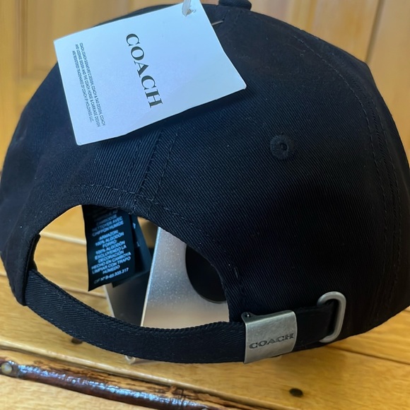 COACH BLACK HAT. NWT - Picture 2 of 3